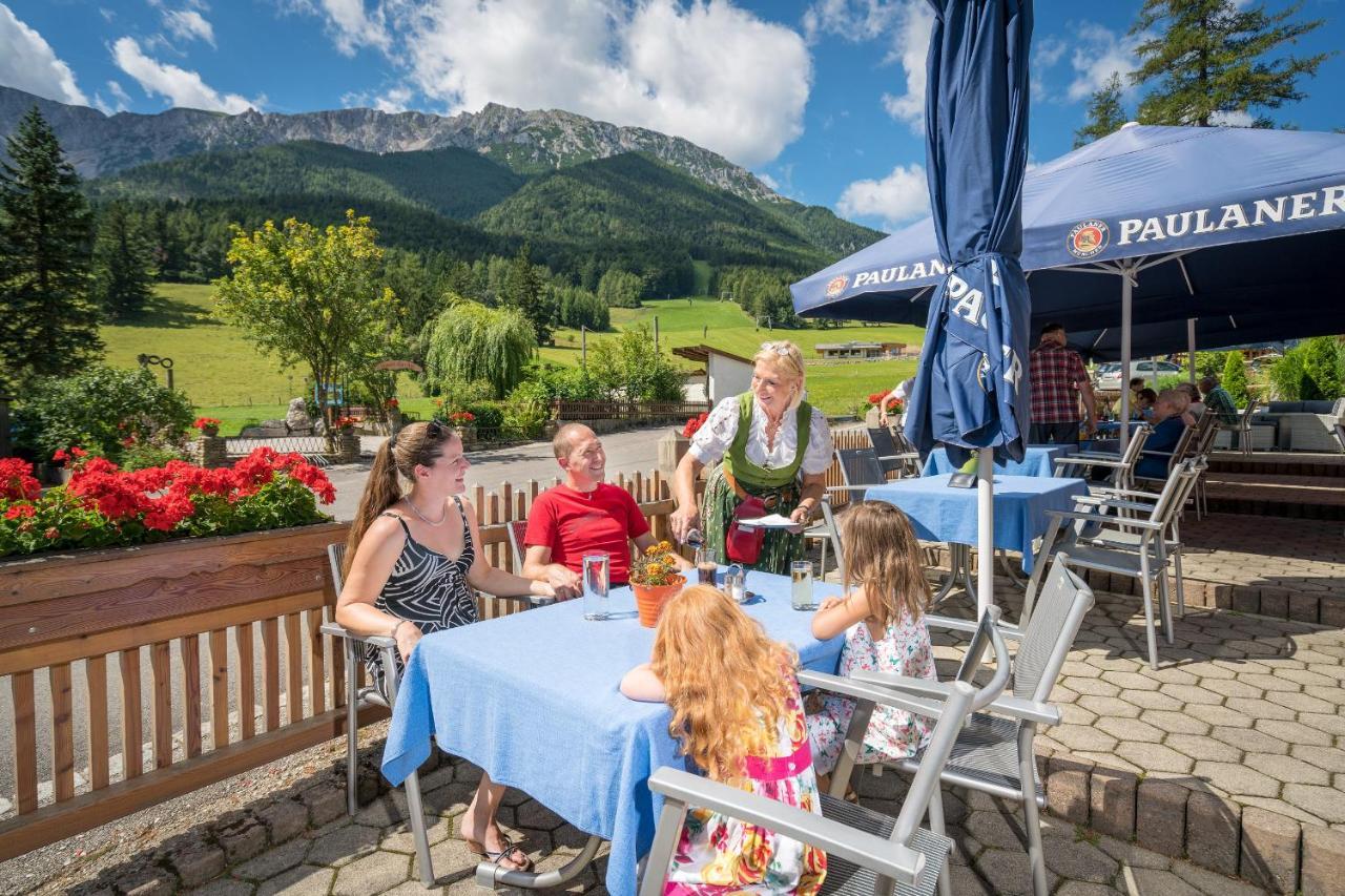 Hotel-Restaurant Forellenhof Пухберг-ам-Шнеберг Экстерьер фото